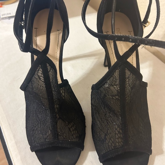 Black lace heels BCBG - Picture 3 of 3